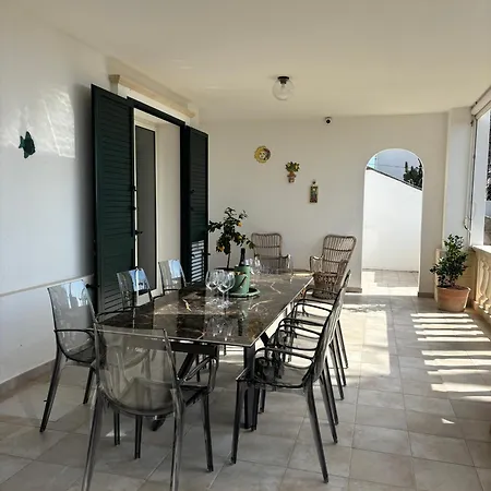 Gioia Villa *